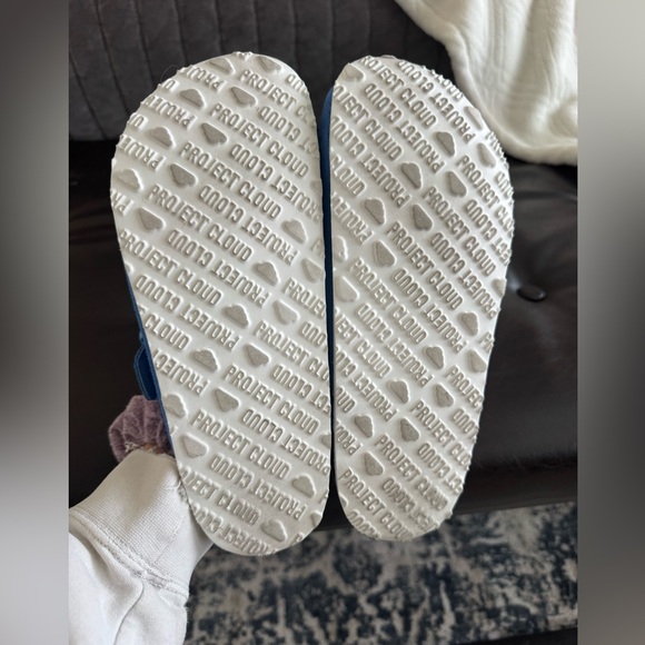 Project Cloud Clogs - Picture 4 of 7